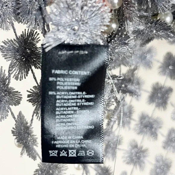 Anthropologie Floral Pearl Silver Top - Picture 5 of 7